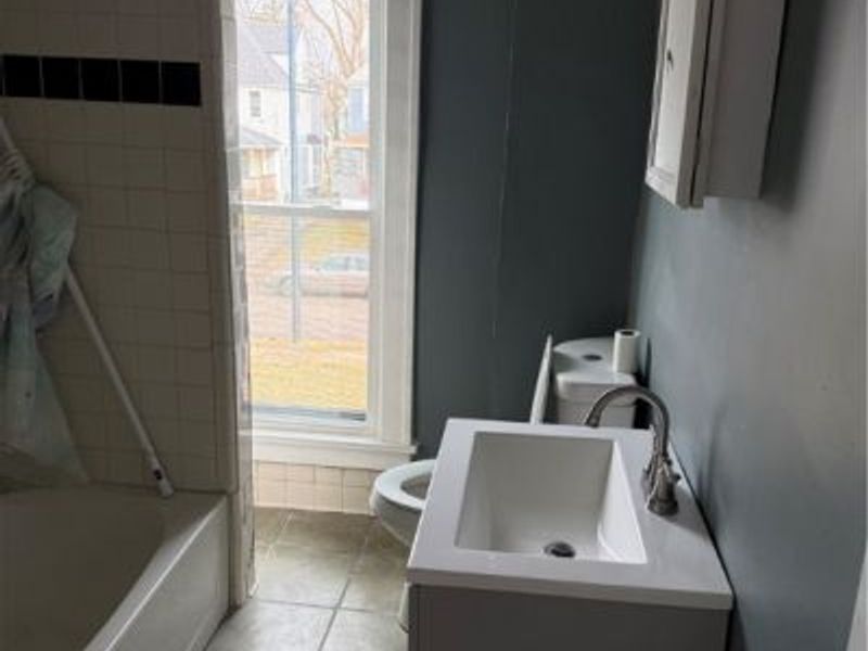 1854 Hastings Avenue, Cleveland, OH 44112 Photo 9