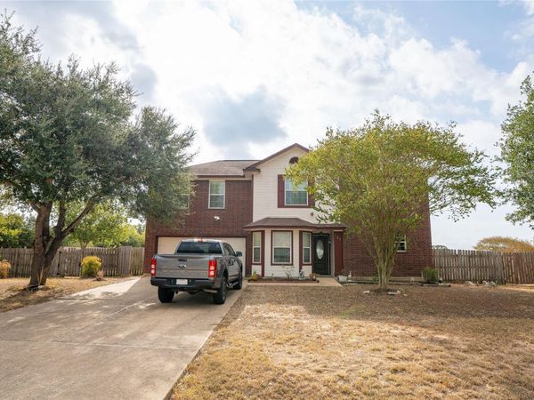 127 Meadow WAY, Cedar Creek, TX 78612