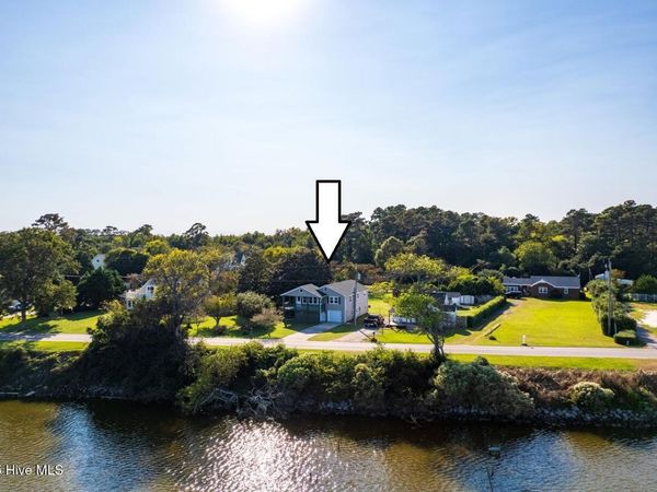 1119 Waterlily Road, Coinjock, NC 27923