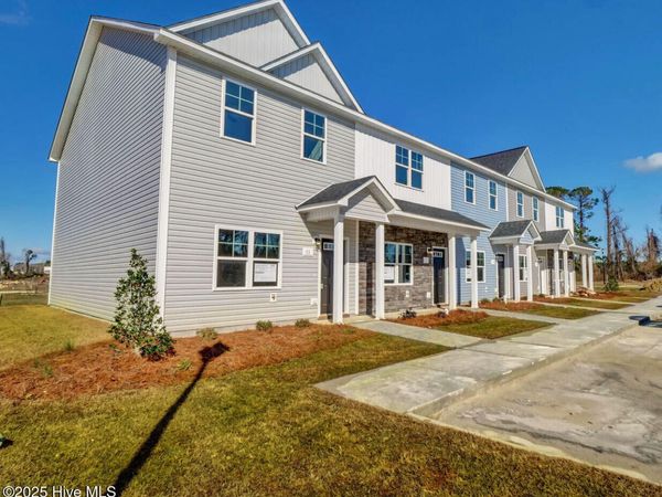 731 Cross Bridge Way, Unit Lot 15, Sneads Ferry, NC 28460