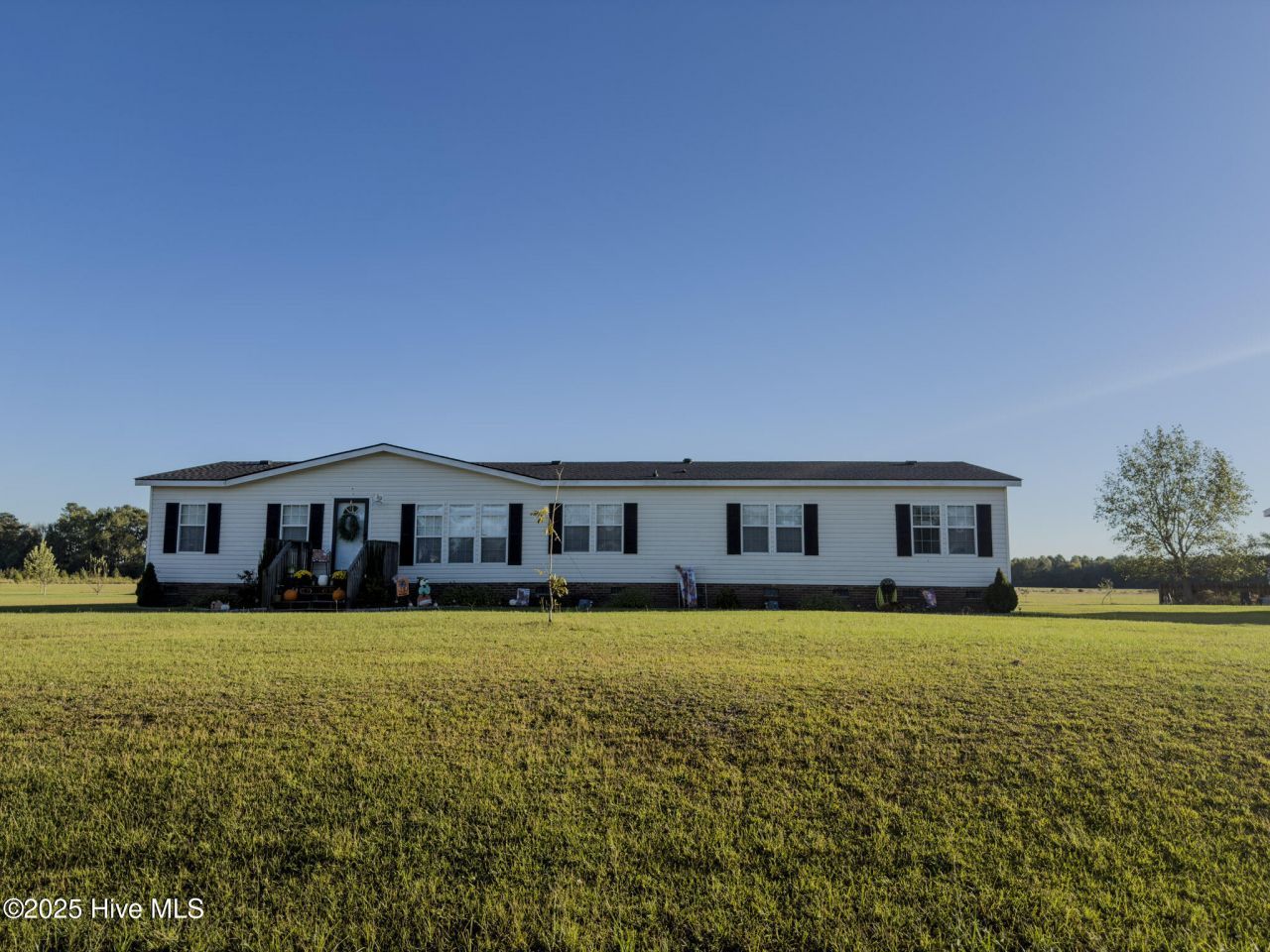 145 Pinto Drive, Lumberton, NC 28360 Main Photo