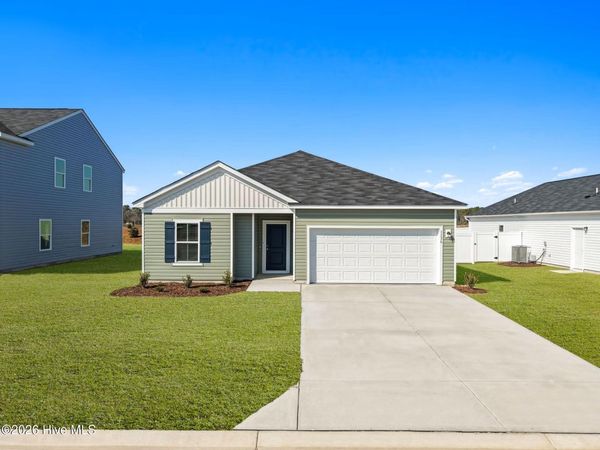 1136 Garland Lake Cir Sw, Supply, NC 28462