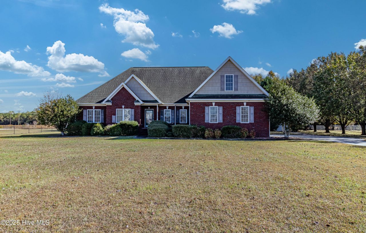 301 Edgebrook Drive, Pikeville, NC 27863 Main Photo