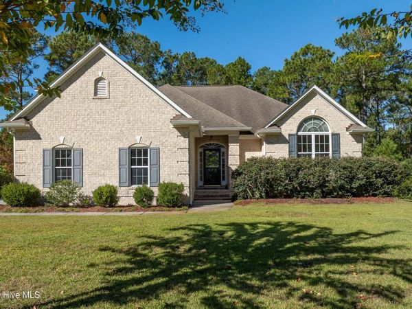 102 Whimbrel Way, Hampstead, NC 28443