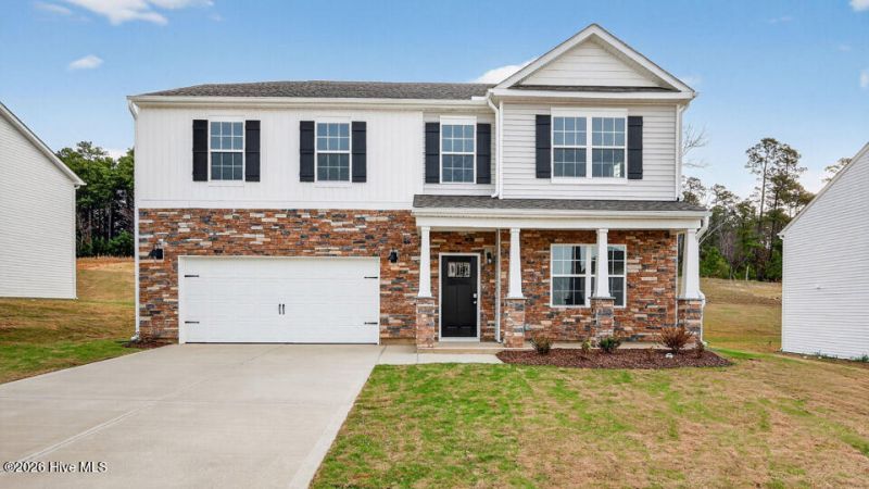 1043 Misty Creek Drive, Aberdeen, NC 28315 Main Photo