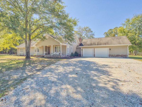793 Flowing Well Road, Wagener, SC 29164