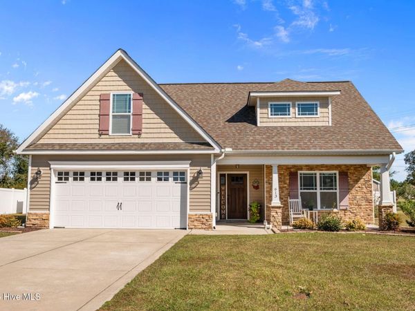 613 Brookfield Drive, Winterville, NC 28590