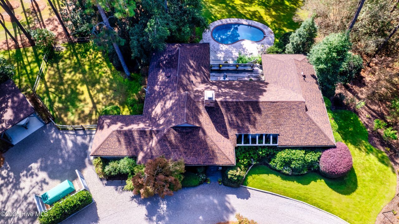 207 Bump A Long Lane, Southern Pines, NC 28387 Main Photo