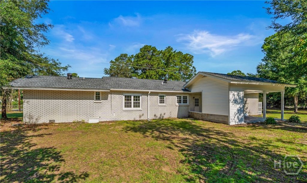 160 Bruce K Smalls Drive Photo 8