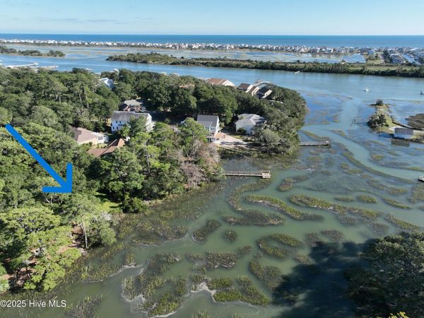1748 Heron Point Road SW, Ocean Isle Beach, NC 28469