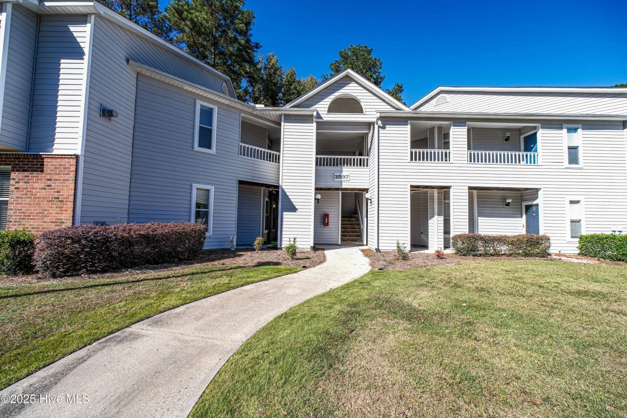 2597 Thackery Road, Unit G, Greenville, NC 27858 Main Photo