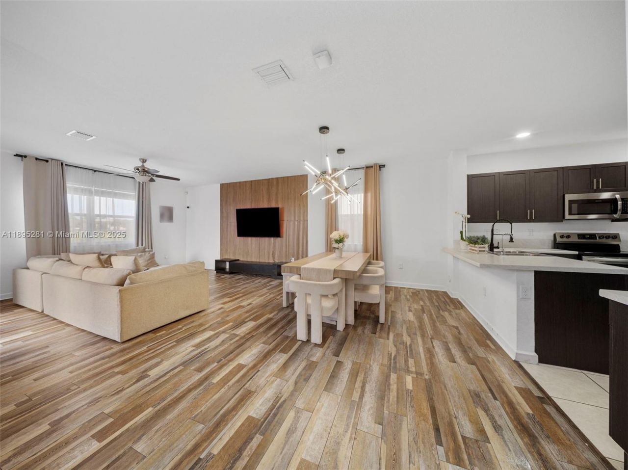 1411 SE 26th Rd, Homestead, FL 33035 Photo