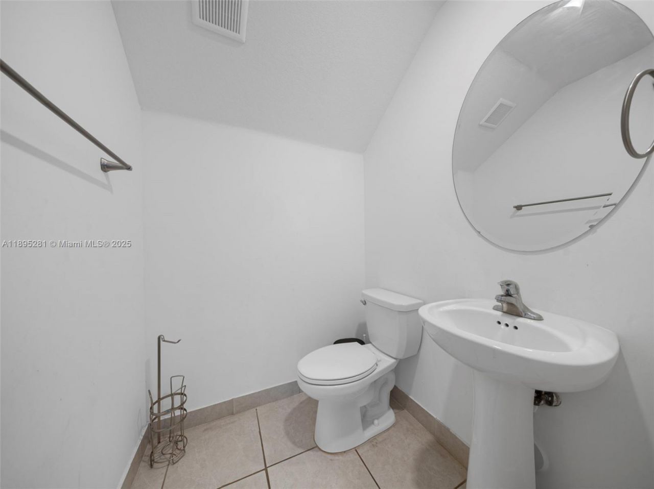 1411 SE 26th Rd, Homestead, FL 33035 Photo