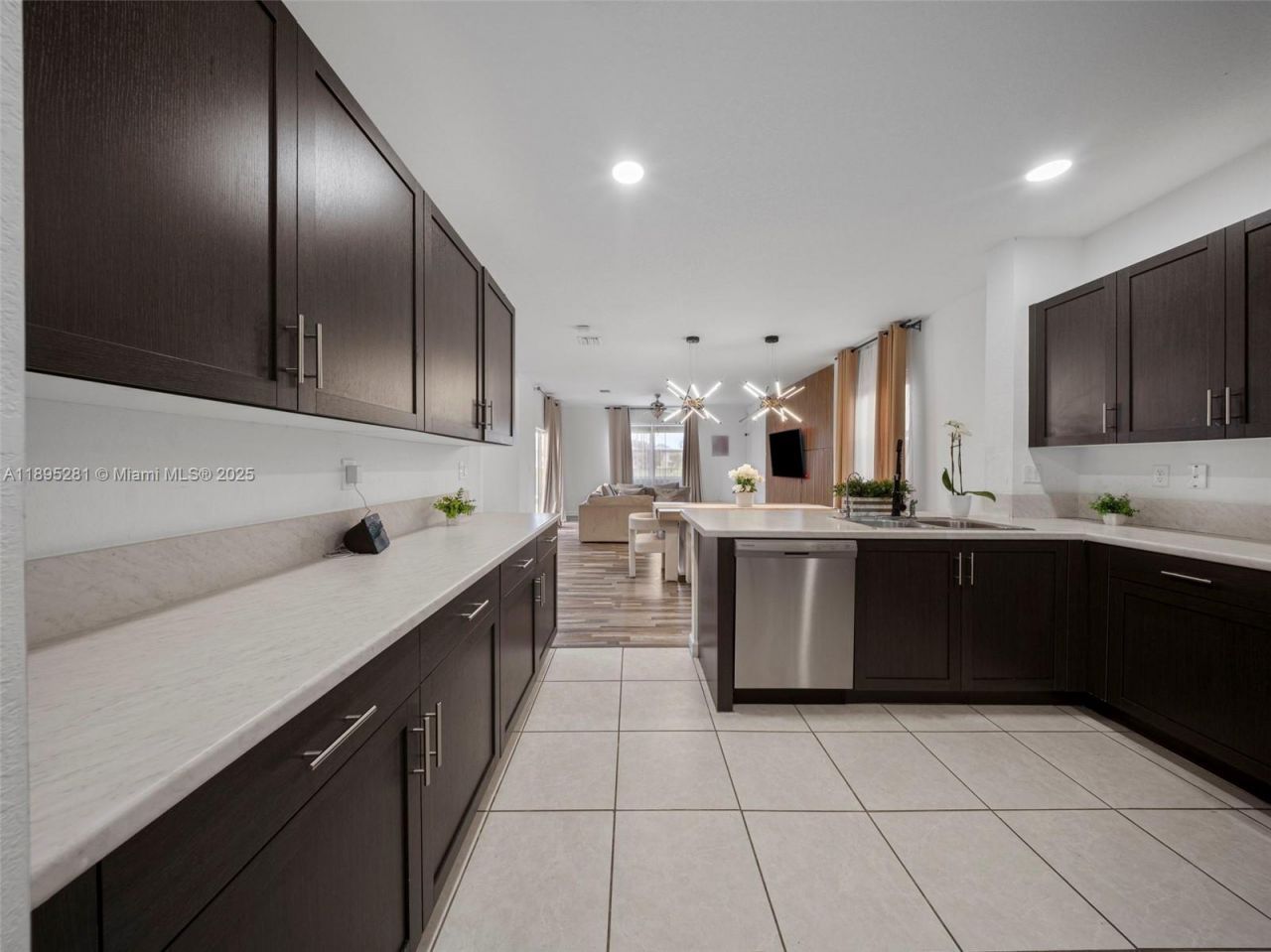 1411 SE 26th Rd, Homestead, FL 33035 Photo