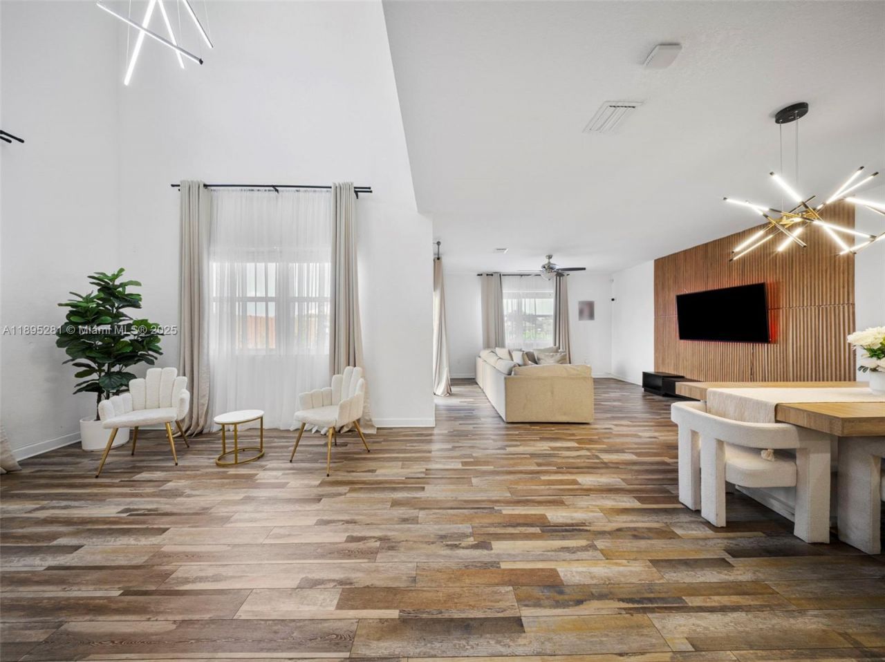 1411 SE 26th Rd, Homestead, FL 33035 Photo