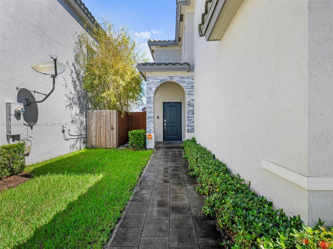 1411 SE 26th Rd, Homestead, FL 33035 Photo