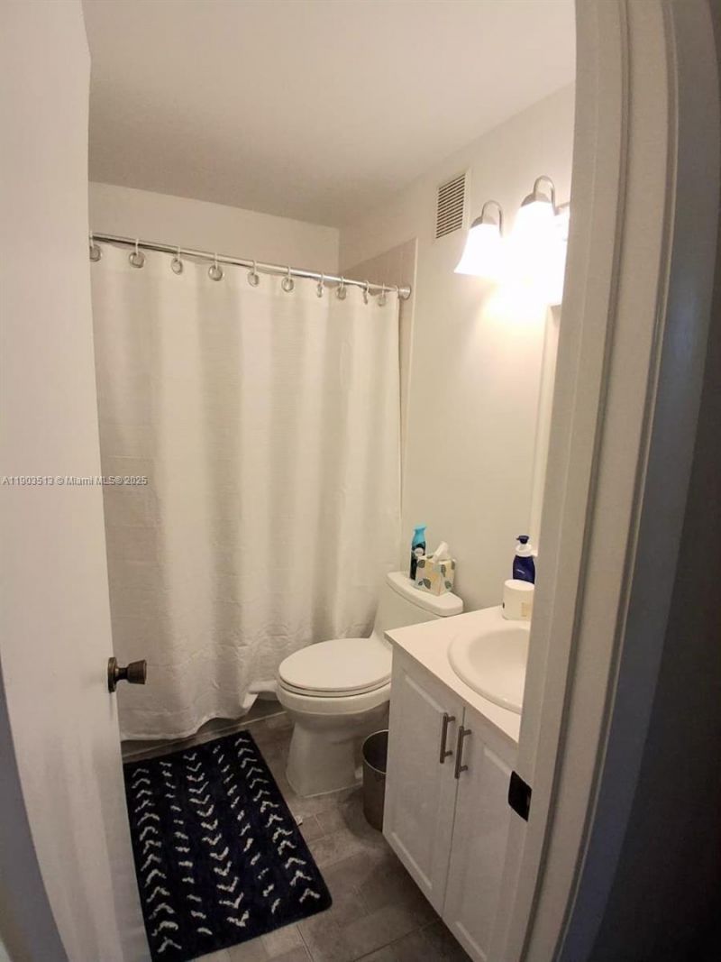 10830 NW 8th St, Pembroke Pines, FL 33026 Photo