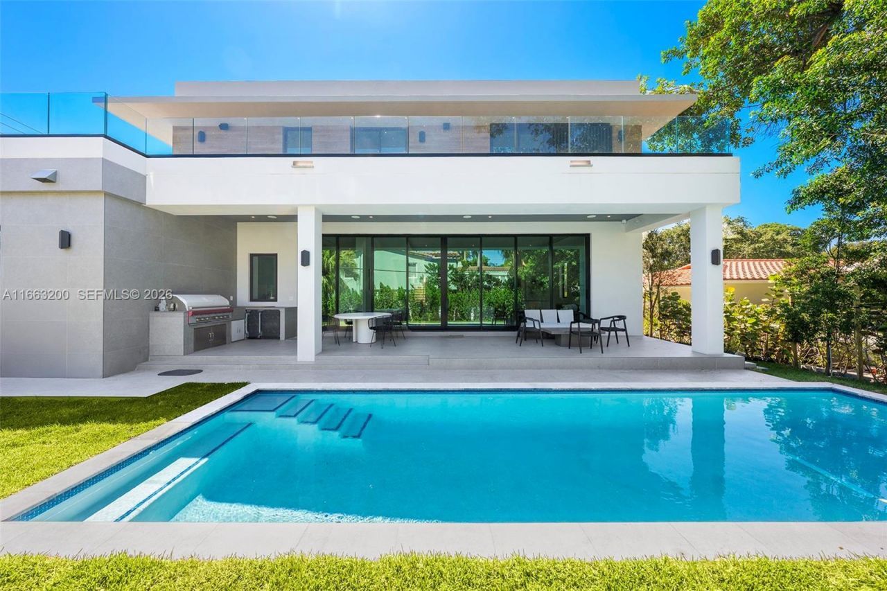 4430 Nautilus Dr, Miami Beach, FL 33140 Photo
