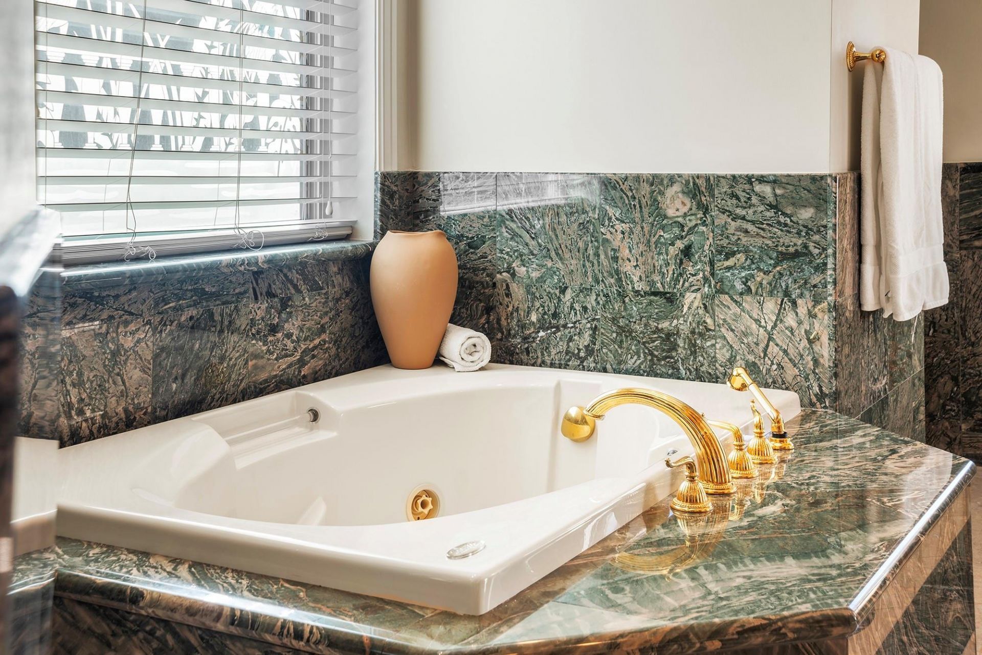 3005 NE 19th Street, Fort Lauderdale, FL 33305 Photo