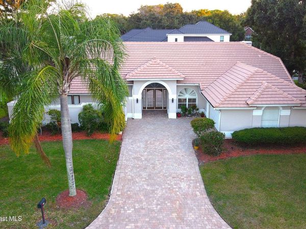 101 Island Grove Drive, Merritt Island, FL 32952