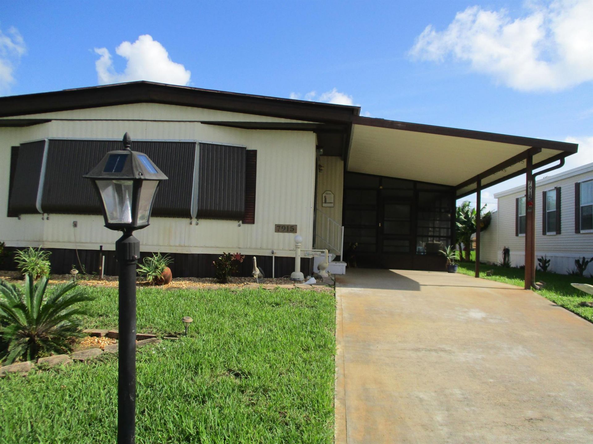 7915 SE Independence Avenue, Hobe Sound, FL 33455 Photo