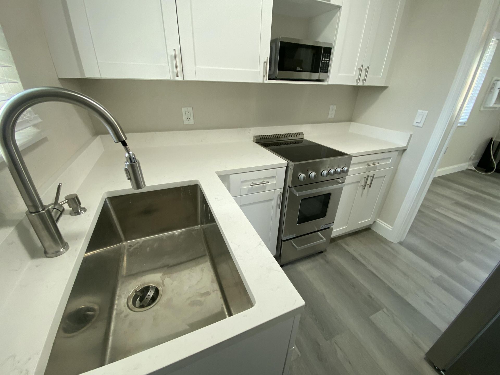 115 Lucerne Avenue, Unit 4, Lake Worth Beach, FL 33460 Photo