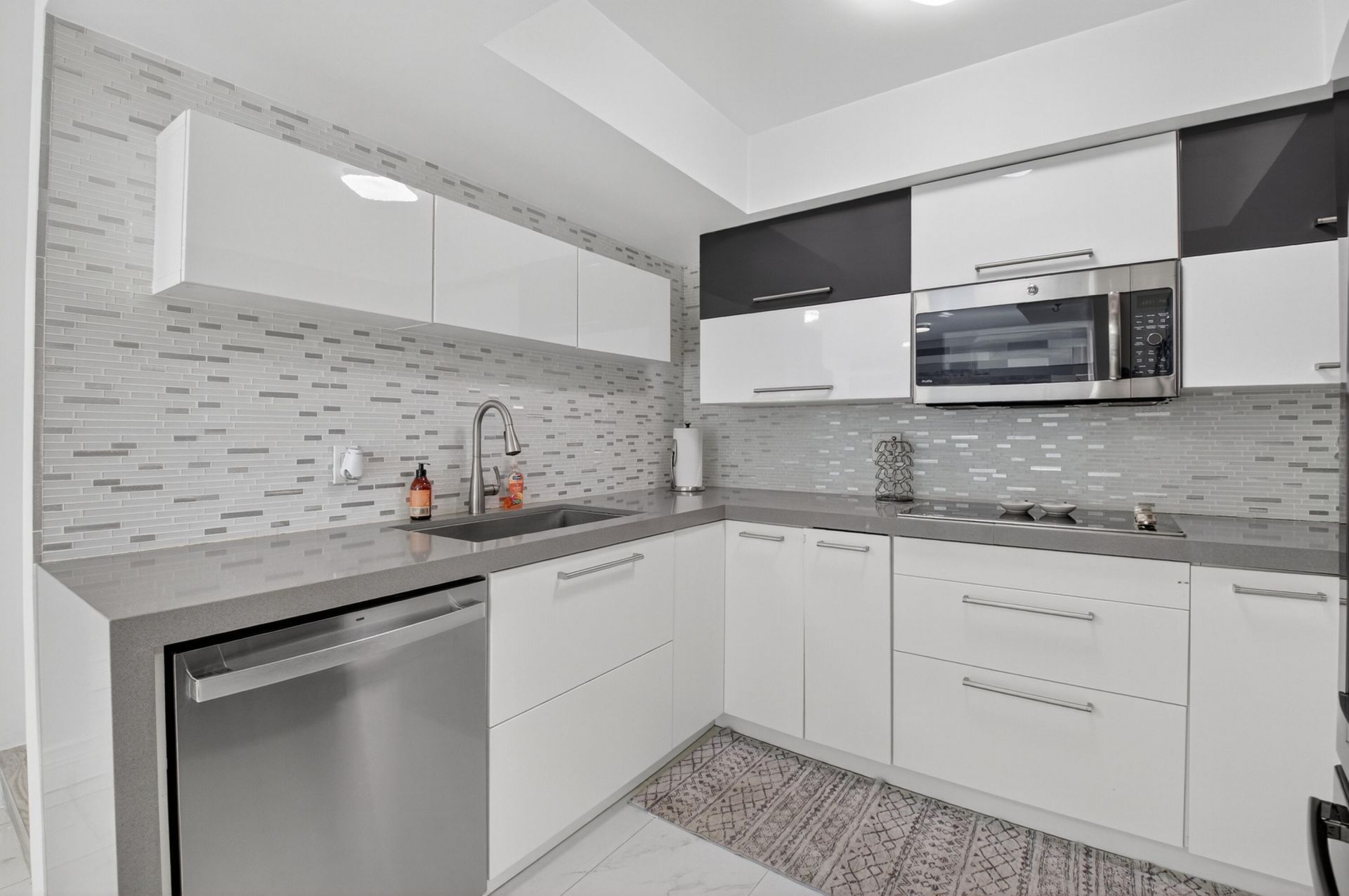 4310 Village Drive, Unit D, Delray Beach, FL 33445 Photo