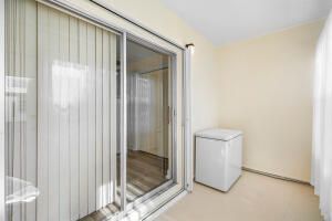 2020 Lake Osborne Drive, Unit 10, Lake Worth, FL 33461 Photo