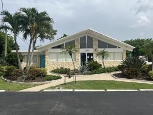 2020 Lake Osborne Drive, Unit 10, Lake Worth, FL 33461 Photo