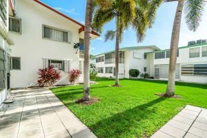 2020 Lake Osborne Drive, Unit 10, Lake Worth, FL 33461 Photo