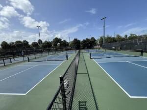 2020 Lake Osborne Drive, Unit 10, Lake Worth, FL 33461 Photo