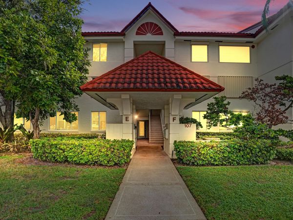 107 Half Moon Circle, Unit H1, Hypoluxo, FL 33462