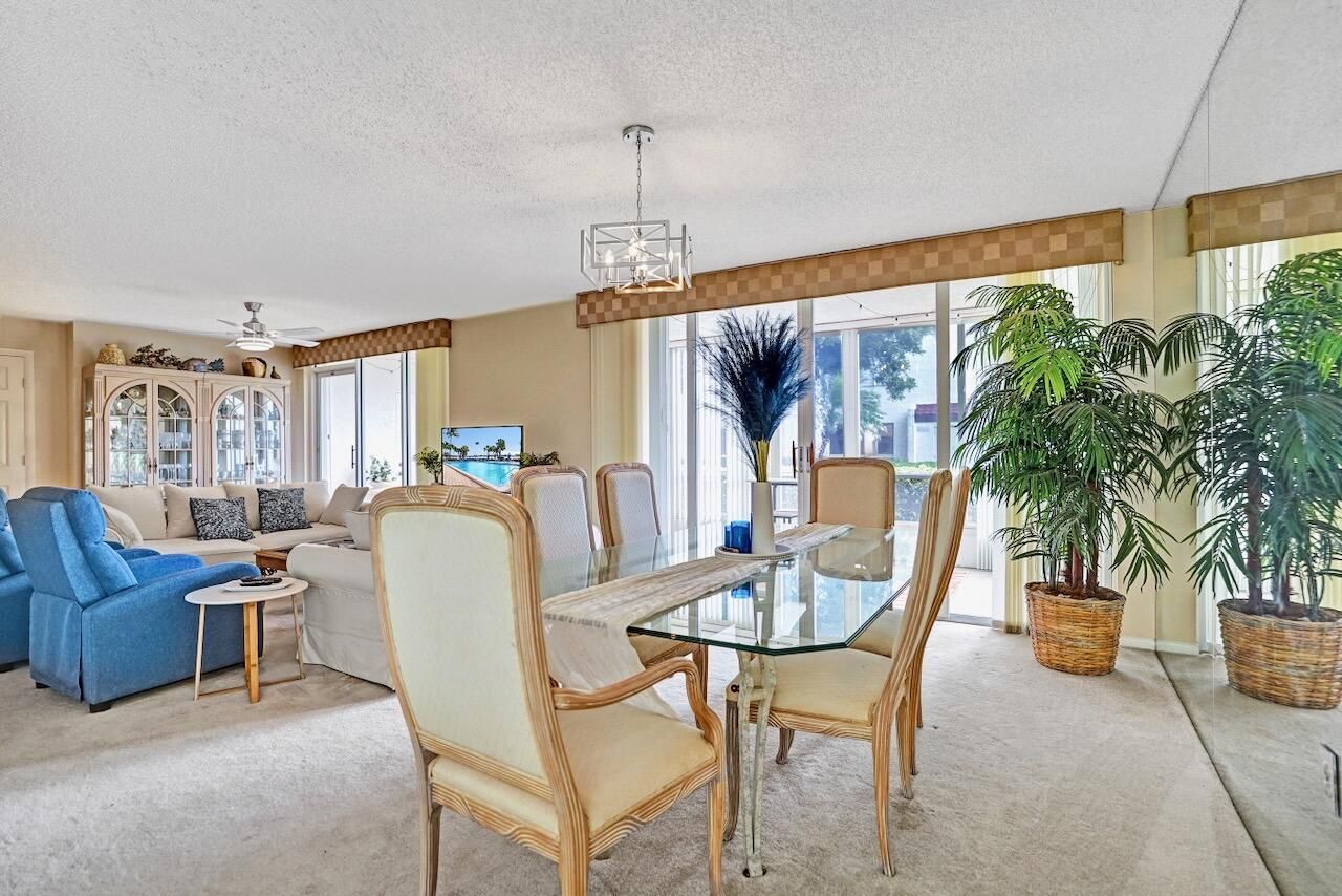 107 Half Moon Circle, Unit H1, Hypoluxo, FL 33462 Photo