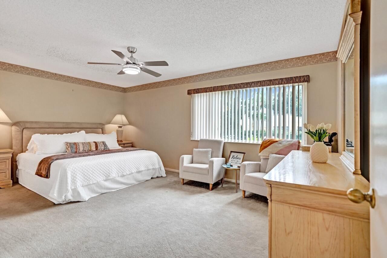 107 Half Moon Circle, Unit H1, Hypoluxo, FL 33462 Photo