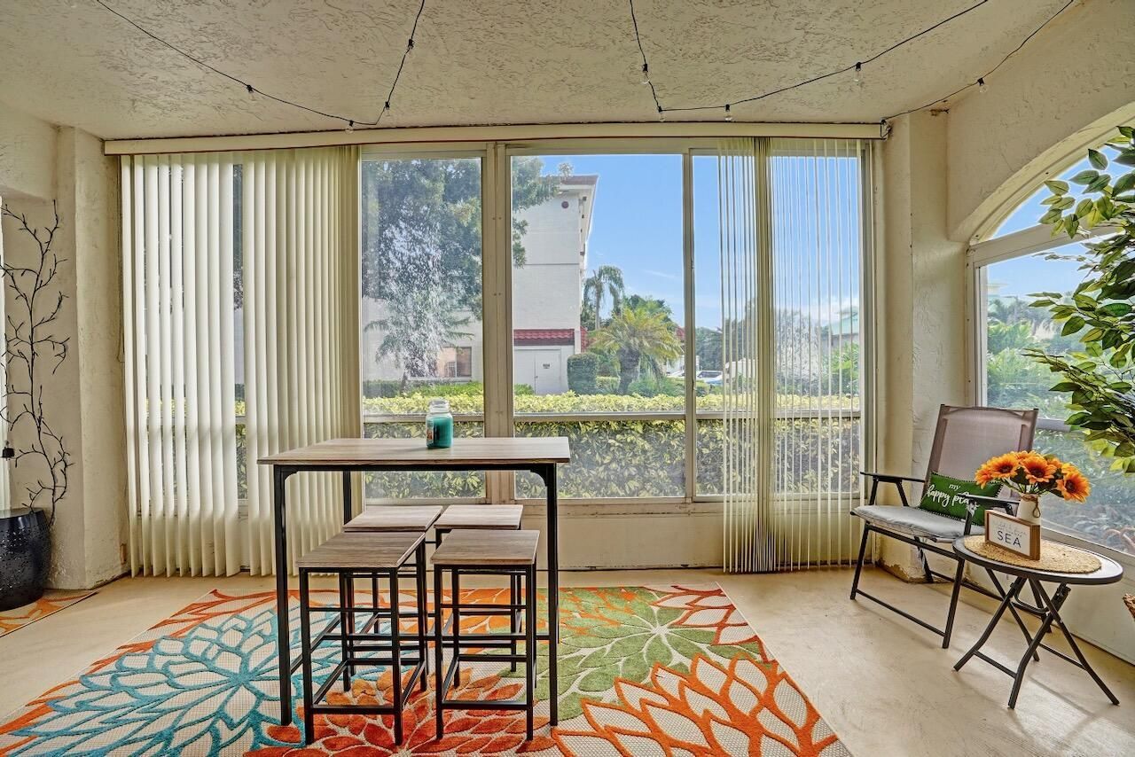 107 Half Moon Circle, Unit H1, Hypoluxo, FL 33462 Photo