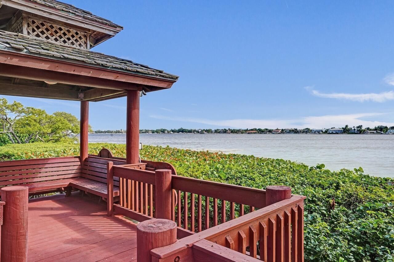 107 Half Moon Circle, Unit H1, Hypoluxo, FL 33462 Photo