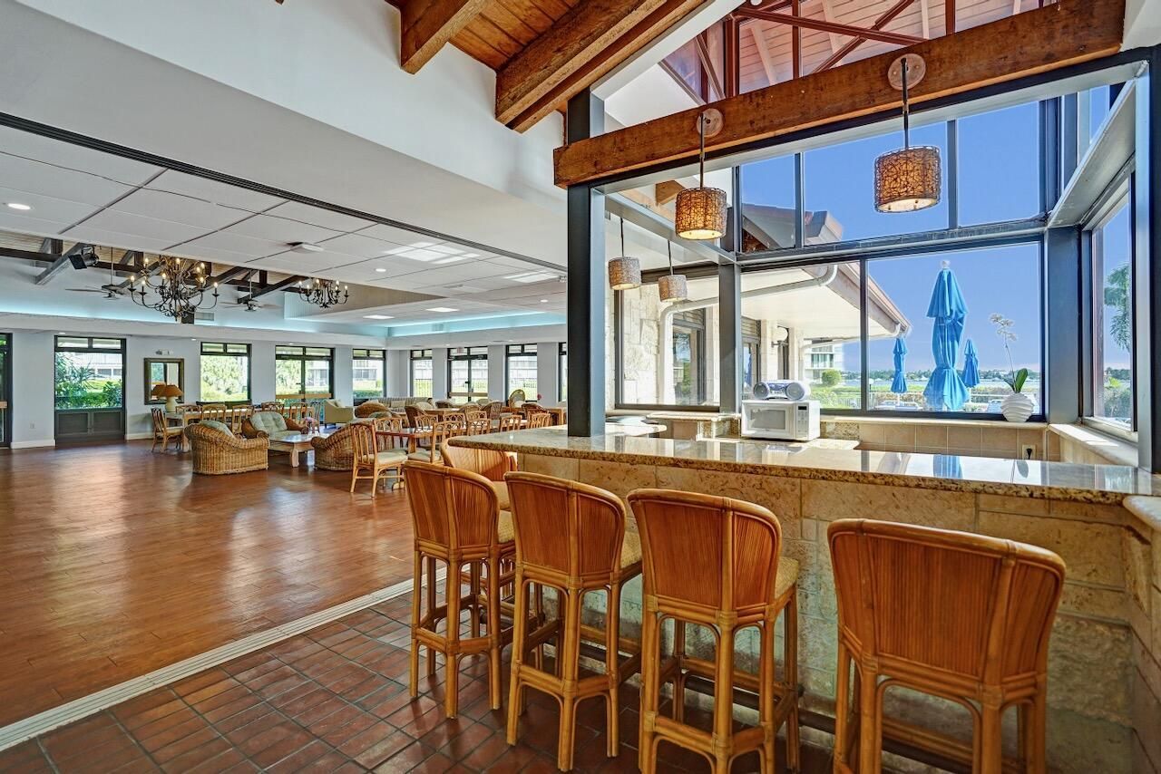 107 Half Moon Circle, Unit H1, Hypoluxo, FL 33462 Photo