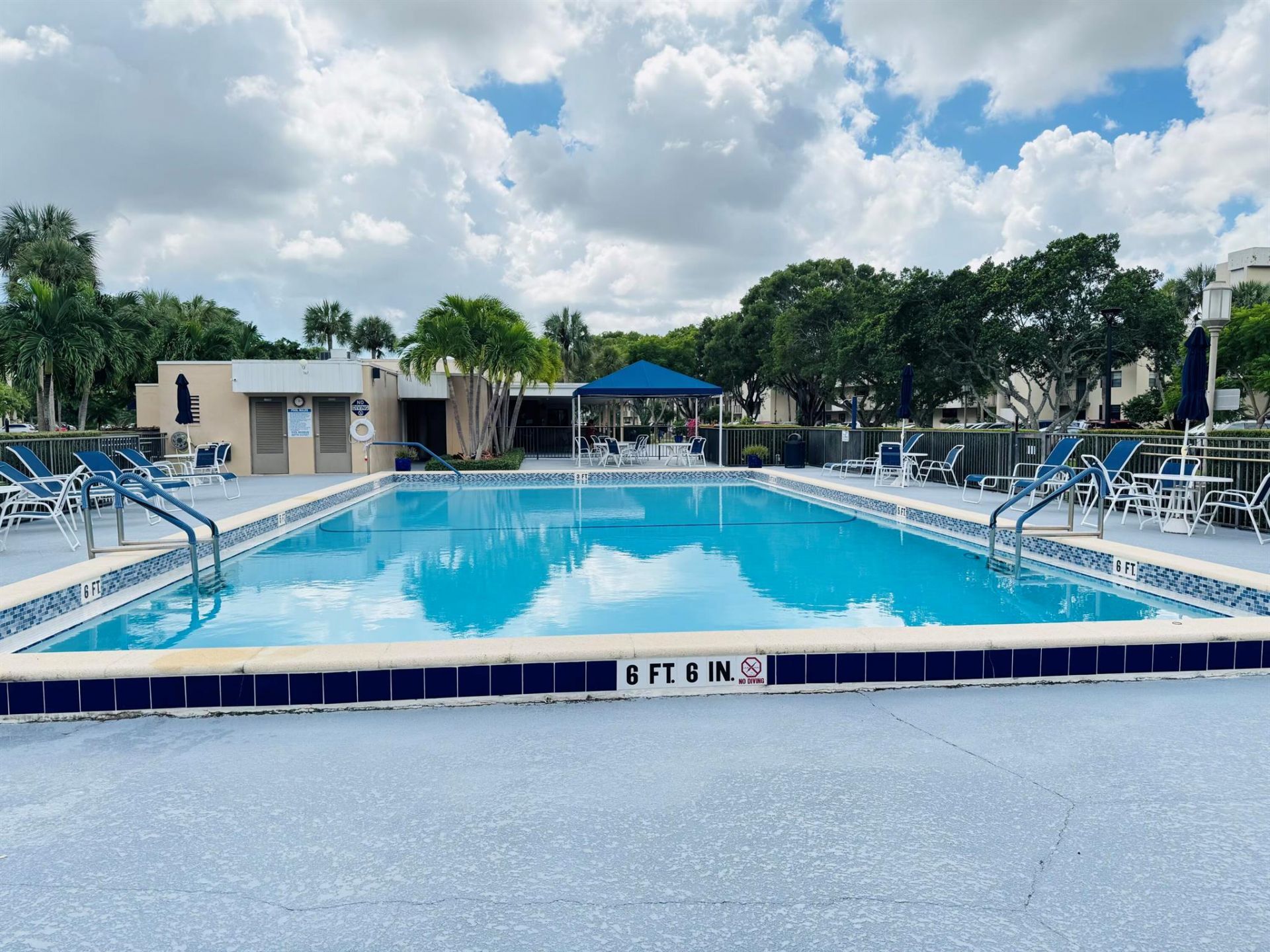 2430 Deer Creek Country Club Boulevard, Unit 407-2, Deerfield Beach, FL 33442 Photo