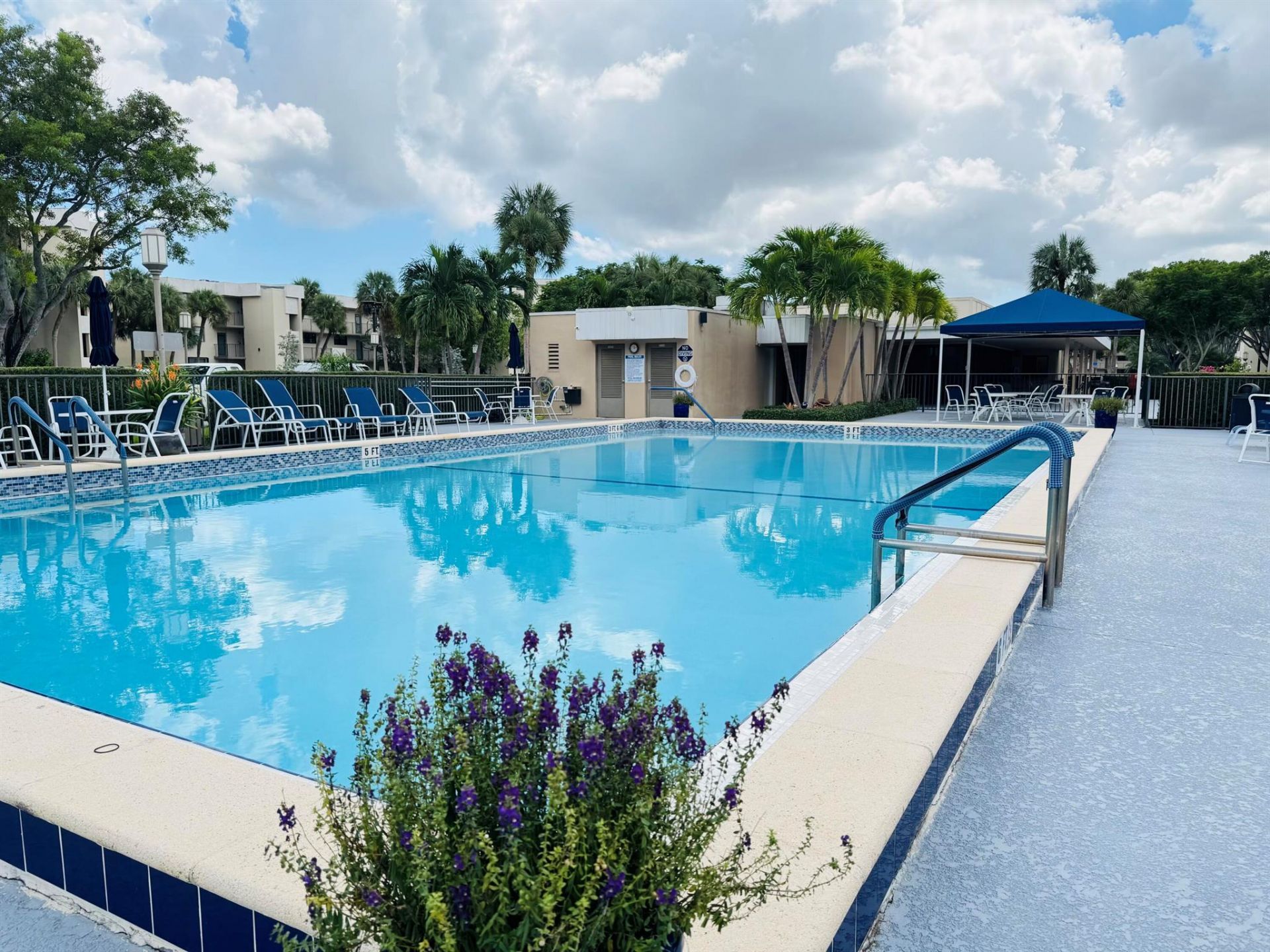 2430 Deer Creek Country Club Boulevard, Unit 407-2, Deerfield Beach, FL 33442 Photo