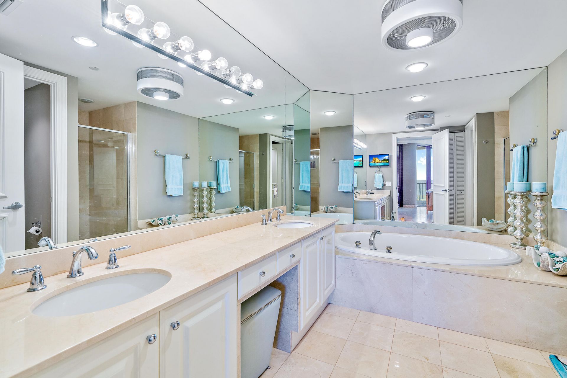 800 Ocean Drive, Unit 203, Juno Beach, FL 33408 Photo
