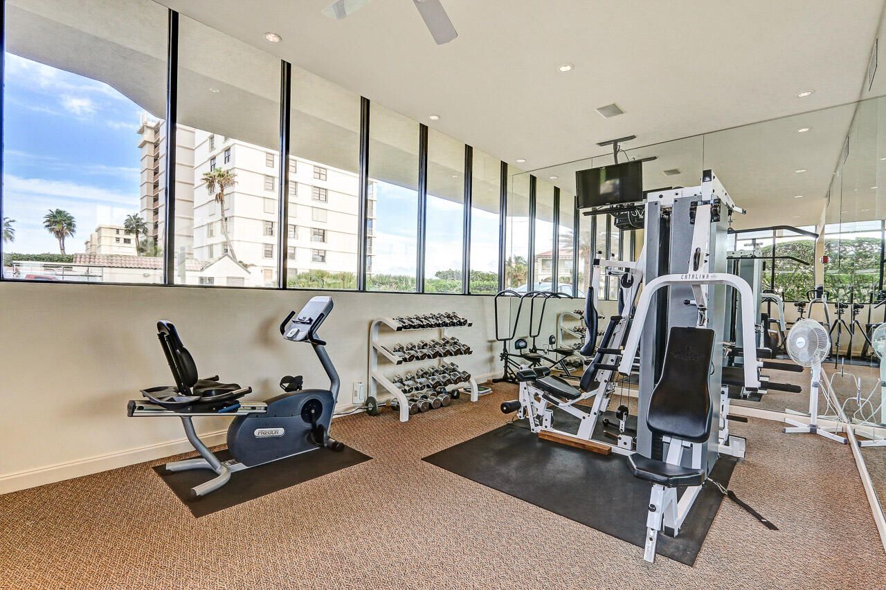 800 Ocean Drive, Unit 203, Juno Beach, FL 33408 Photo