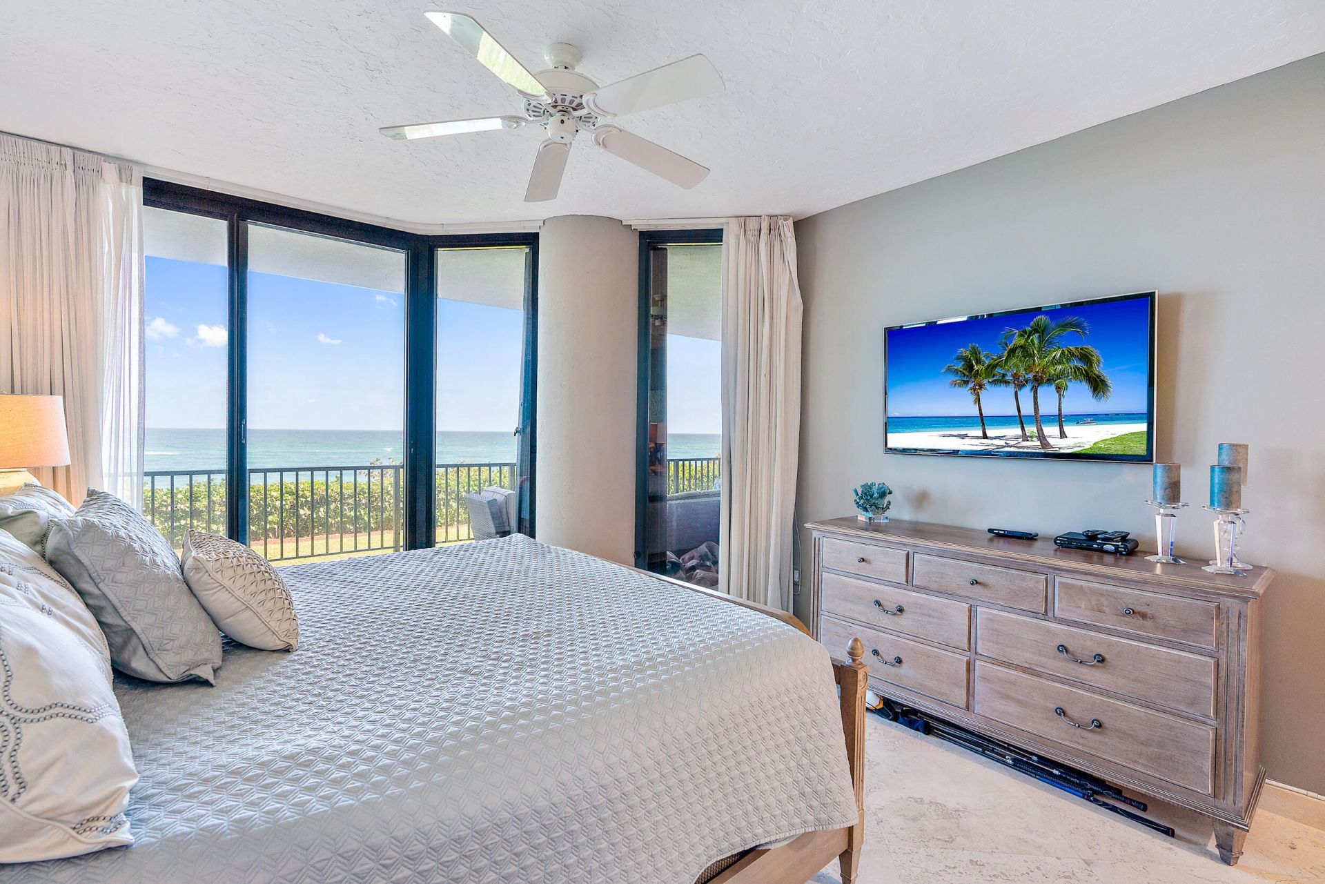 800 Ocean Drive, Unit 203, Juno Beach, FL 33408 Photo