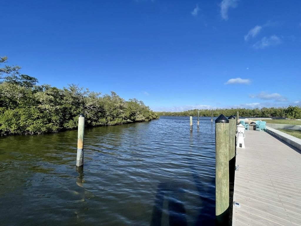 8585 SE Palm Street, Hobe Sound, FL 33455 Photo