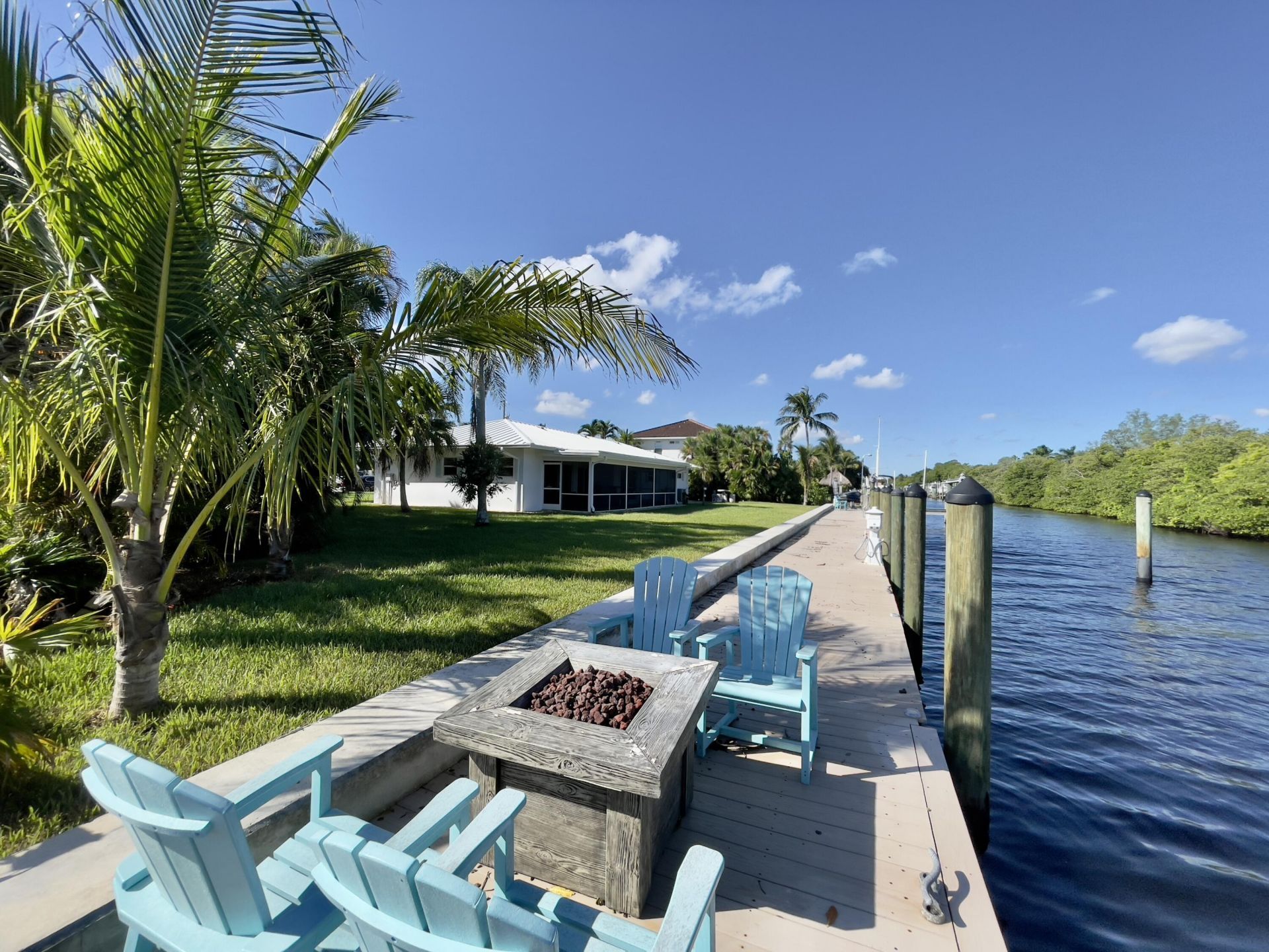 8585 SE Palm Street, Hobe Sound, FL 33455 Photo