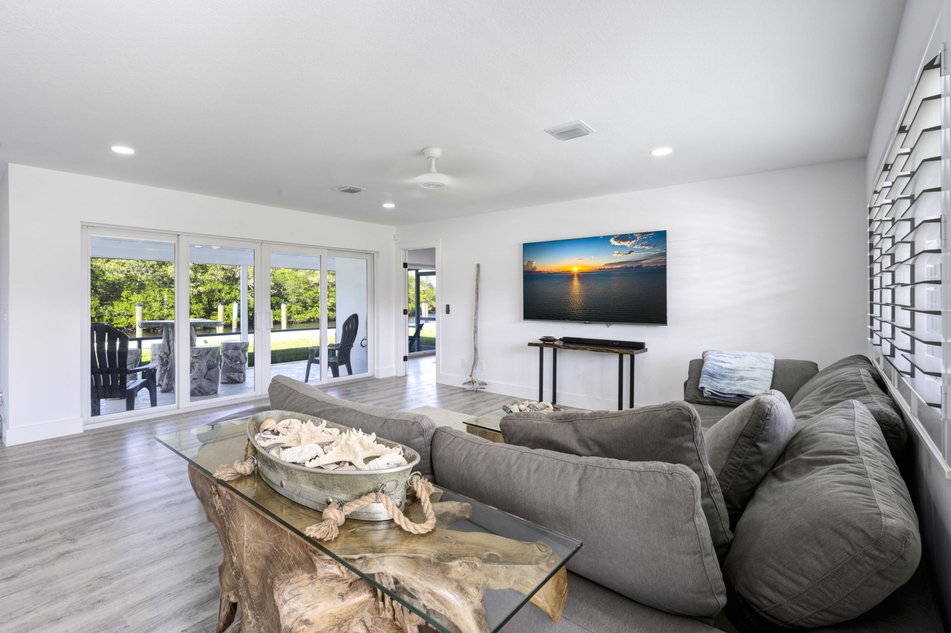 8585 SE Palm Street, Hobe Sound, FL 33455 Photo