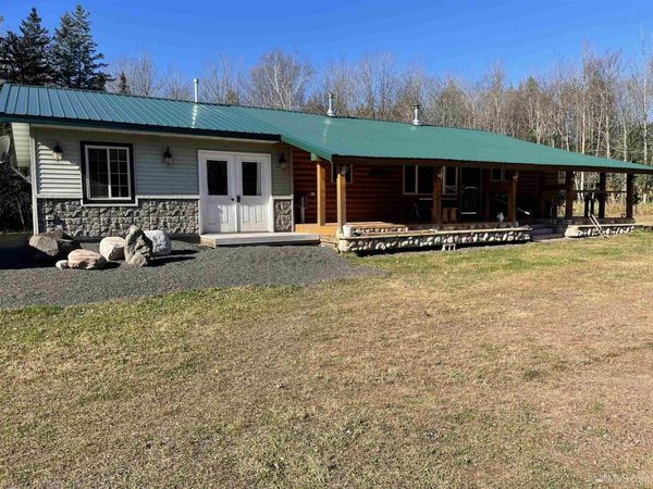 E3233 Lake Road, Ironwood Twp, MI 49938