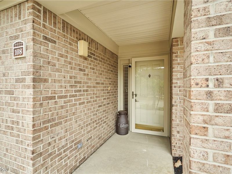 108 Furnace Run Drive, Akron, OH 44307 Photo 3