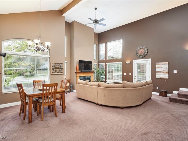 108 Furnace Run Drive, Akron, OH 44307 Photo 5