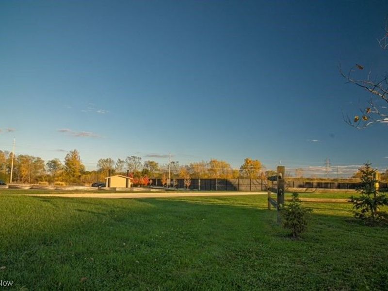 1399 Barlow Road, Unit 1, Hudson, OH 44236 Photo 14