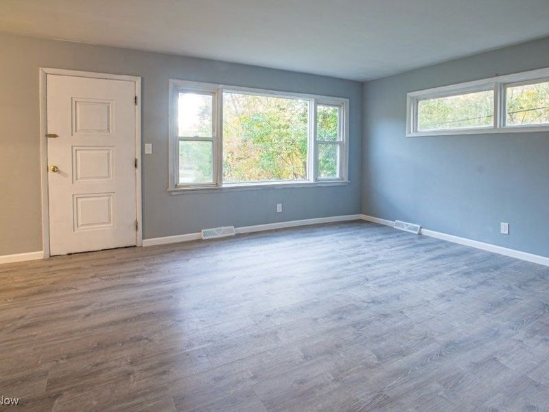 1399 Barlow Road, Unit 1, Hudson, OH 44236 Photo 2